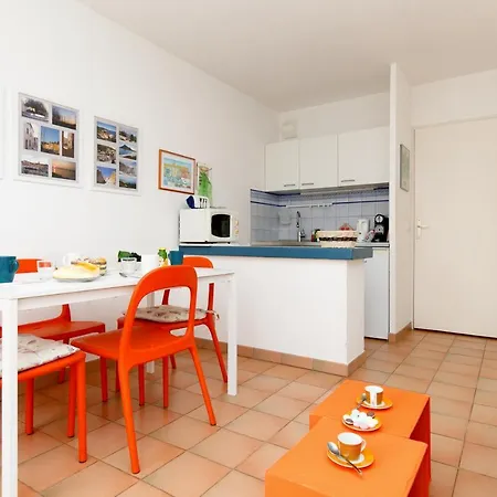 Spoerry Yourhosthelper *